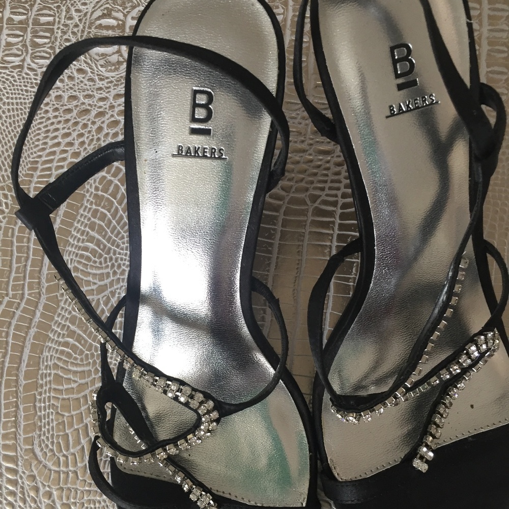 B Bakers Black Sandal Size 7B